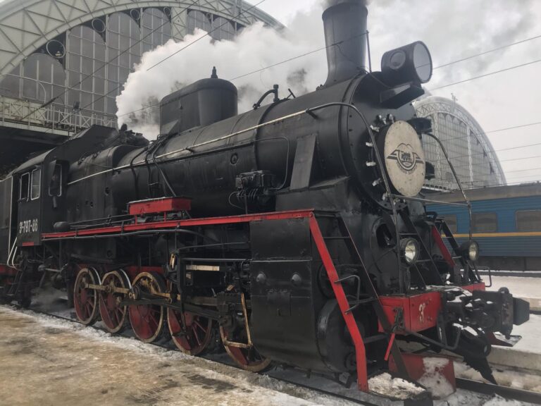 На свята курсуватиме ретро-потяг Львів-Брюховичі: вартість та розклад