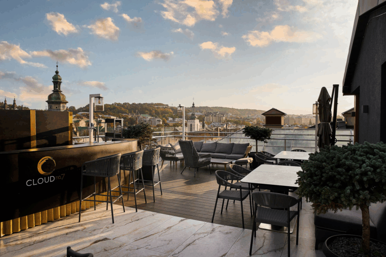 Осінні локації: де посидіти у Львові з друзями