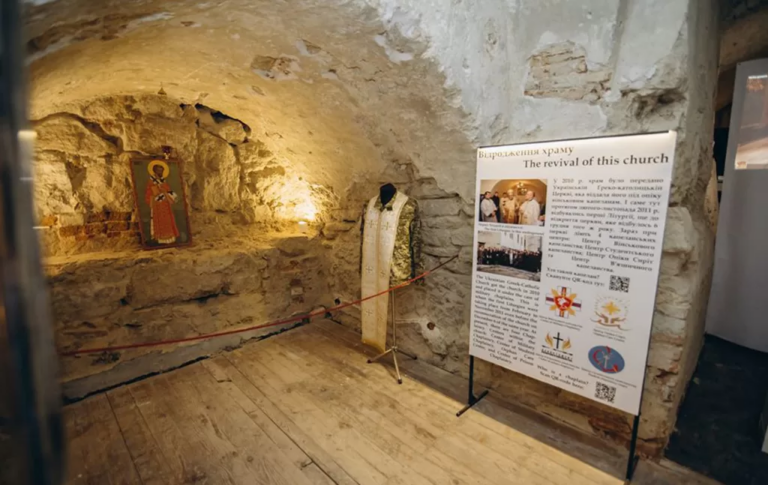 Підземелля Гарнізонного храму свв. апп. Петра і Павла