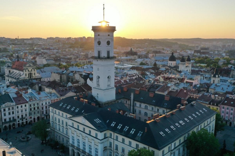 Львівська ратуша: історія, вхід та графік роботи 🏛️